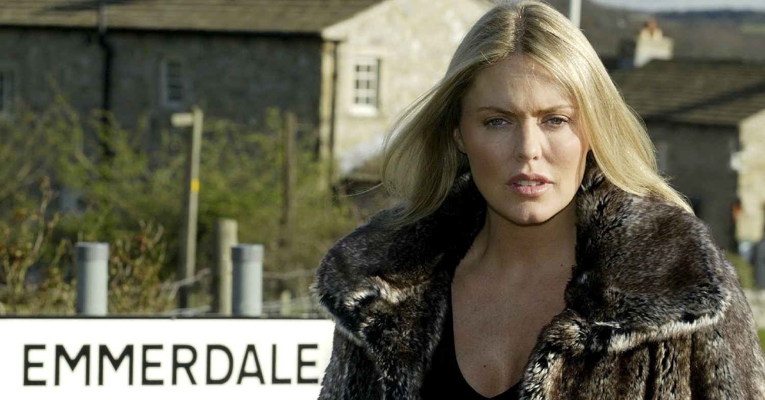 Sadie King: Her money-making scams, marriage disasters and steamy affairs!