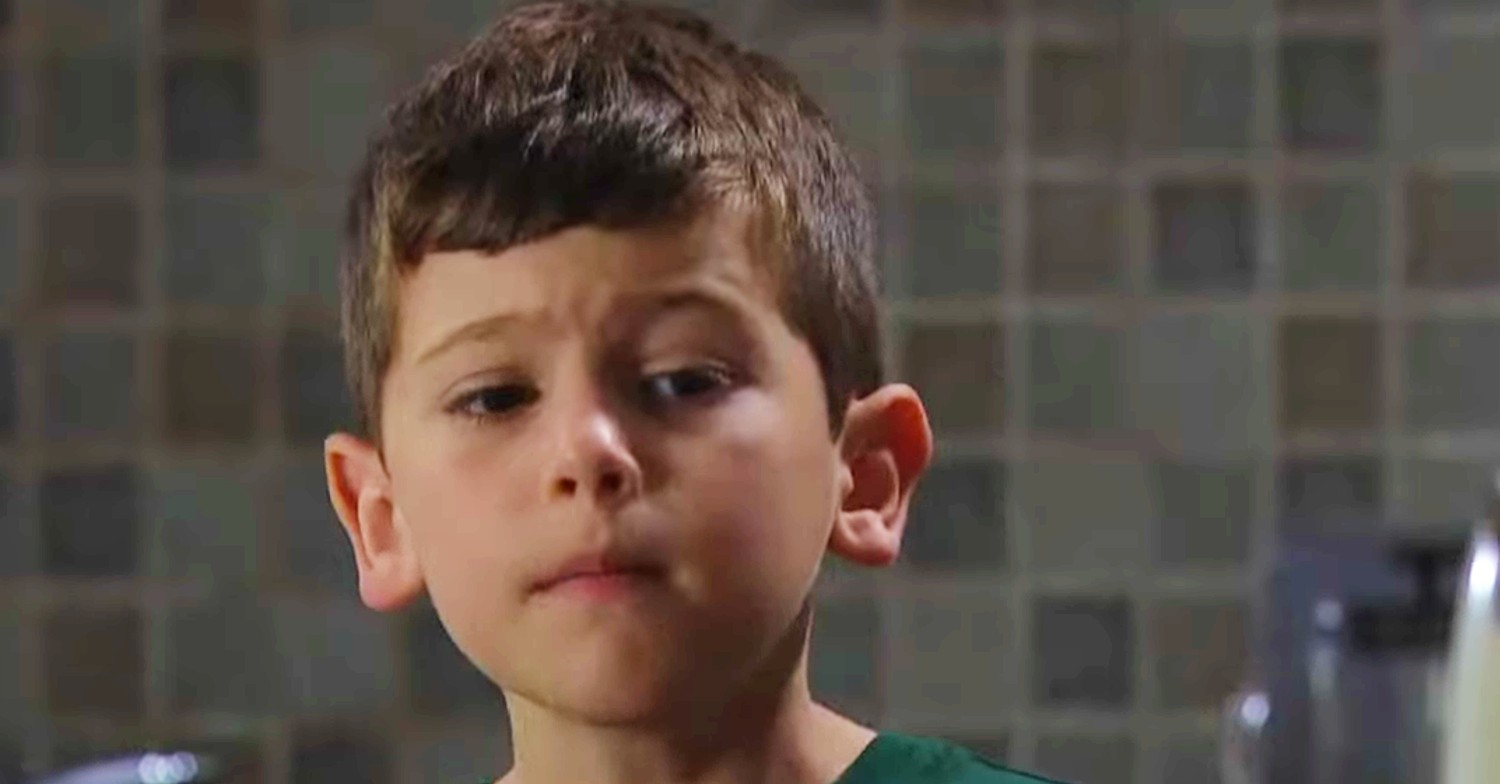 Fans in ‘love’ with little Isaac Dingle: ‘He’s acting everyone else out of the village’