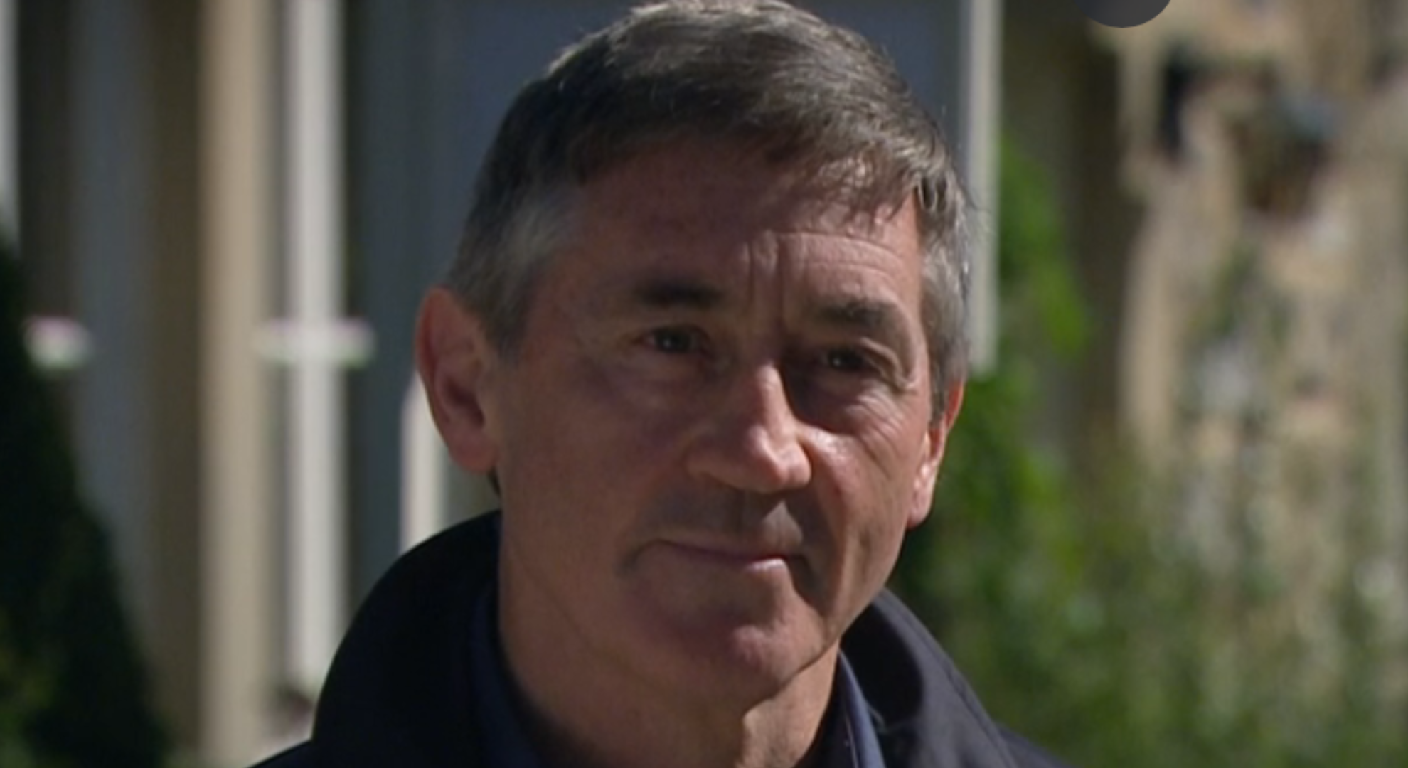 DS Foy must become a permanent character – and get with Ella, Emmerdale fans demand